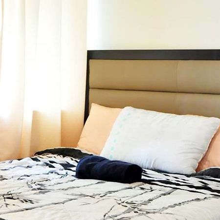 P&S Suites Forbeswood Parklane Taguig Buitenkant foto